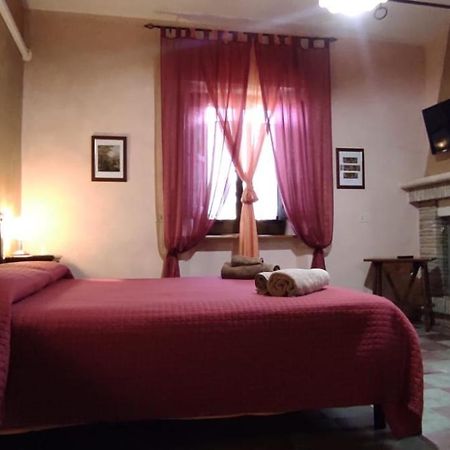 Agriturismo La Capezzagna Рипа-Театина Экстерьер фото