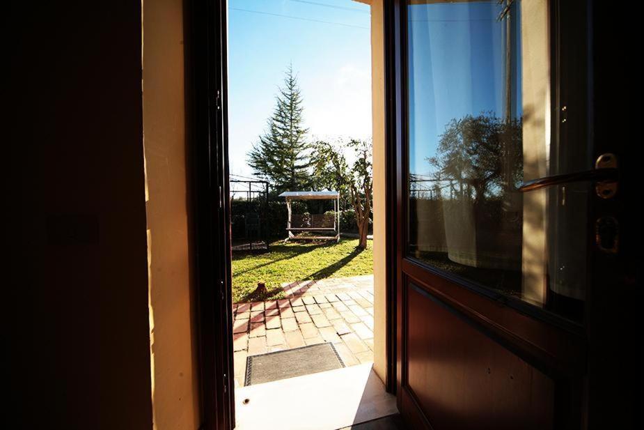 Agriturismo La Capezzagna Рипа-Театина Экстерьер фото